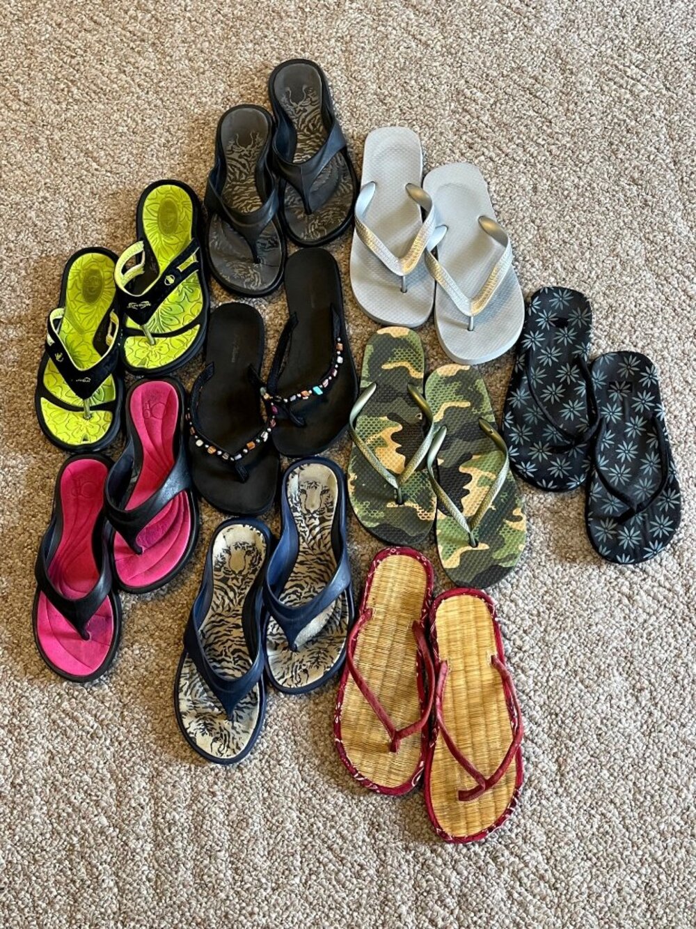 Flip-Flops 9 Pairs Size 5/6 Various Colors Patterns Wear DIY Upcycle Transform